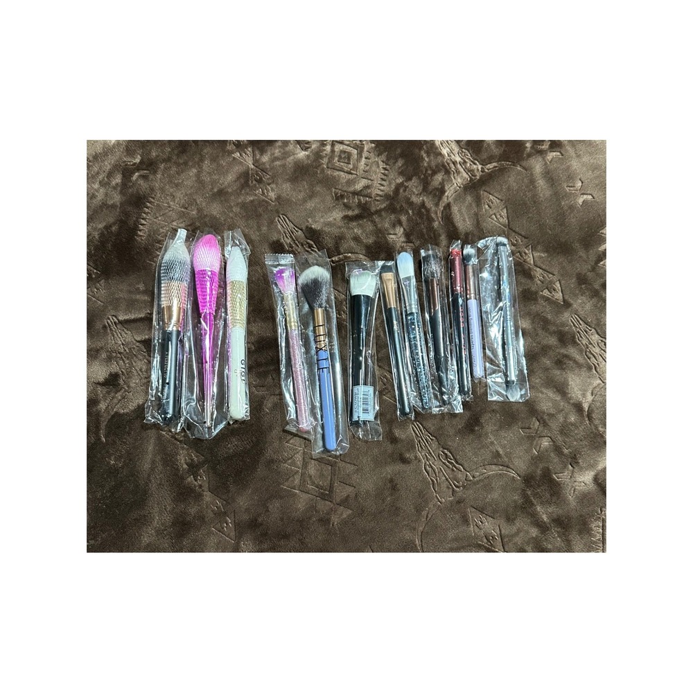 NWT Mixed Makeup Brush Lot of 13pc